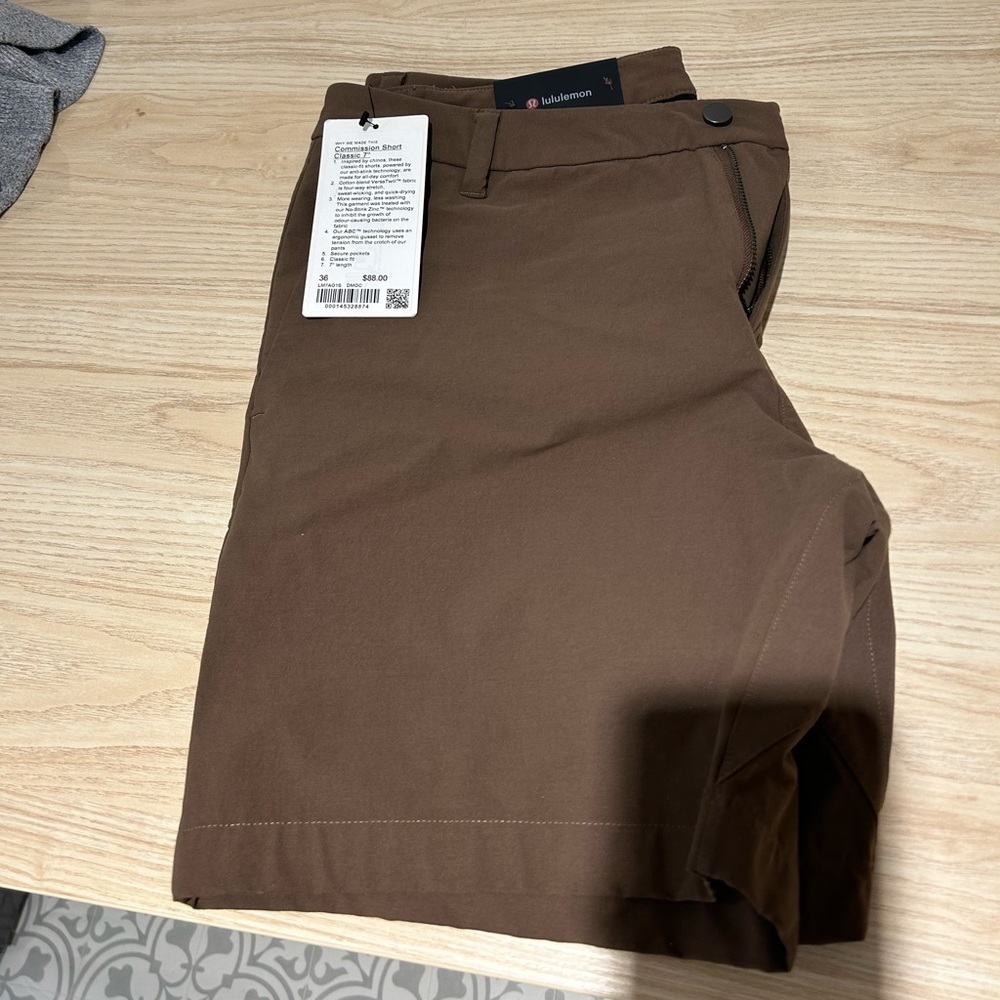 Lululemon 7” Commission shorts 36 Waist BNWT - Picture 1 of 1